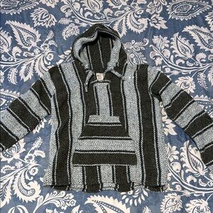 Mens Yarina Threads Baja Hoodie (size XL)